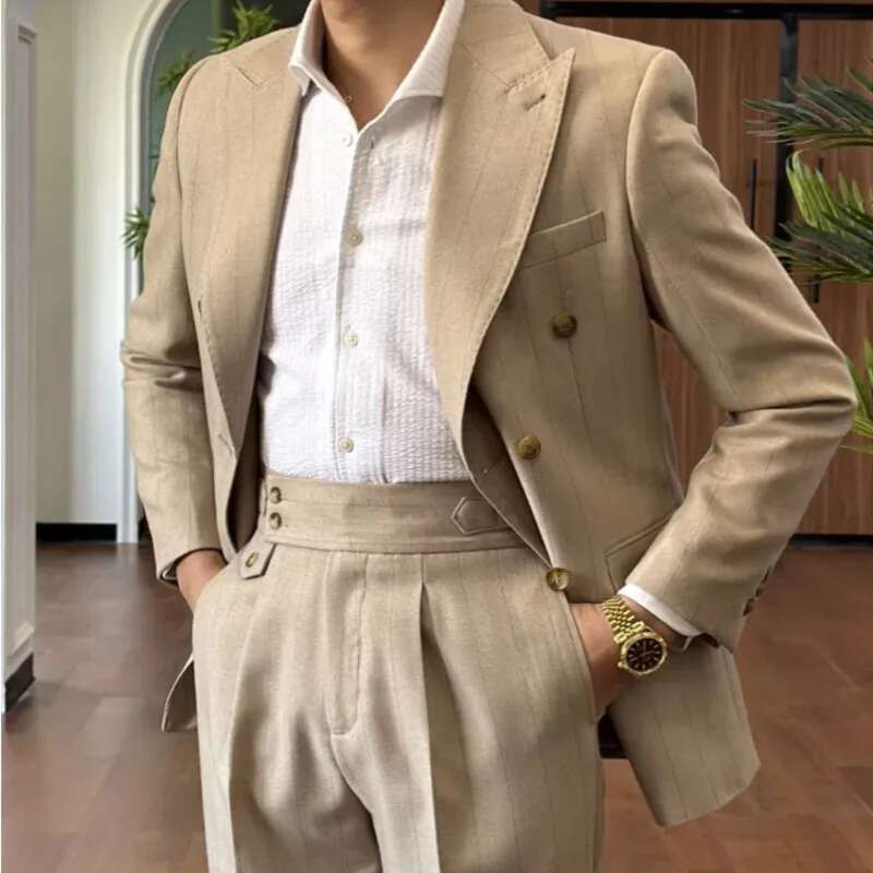 Men'S Grooming Trends - Smoking rayé à double boutonnage pour